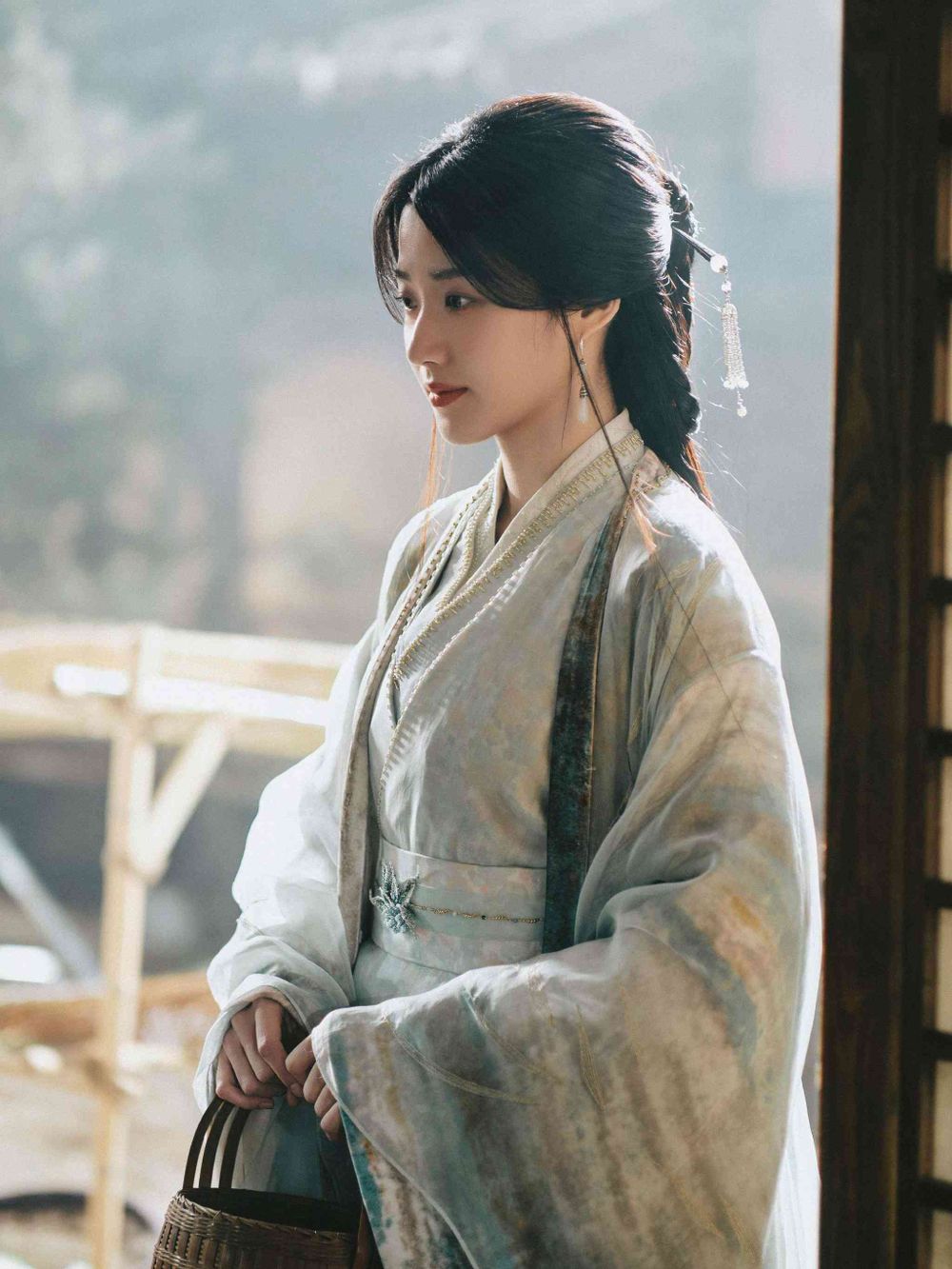 7位2023「天選人設」陸劇女角色！《雲之羽》女二盧昱曉爆紅，趙露思純愛戰神，虞書欣顛覆形象！-7