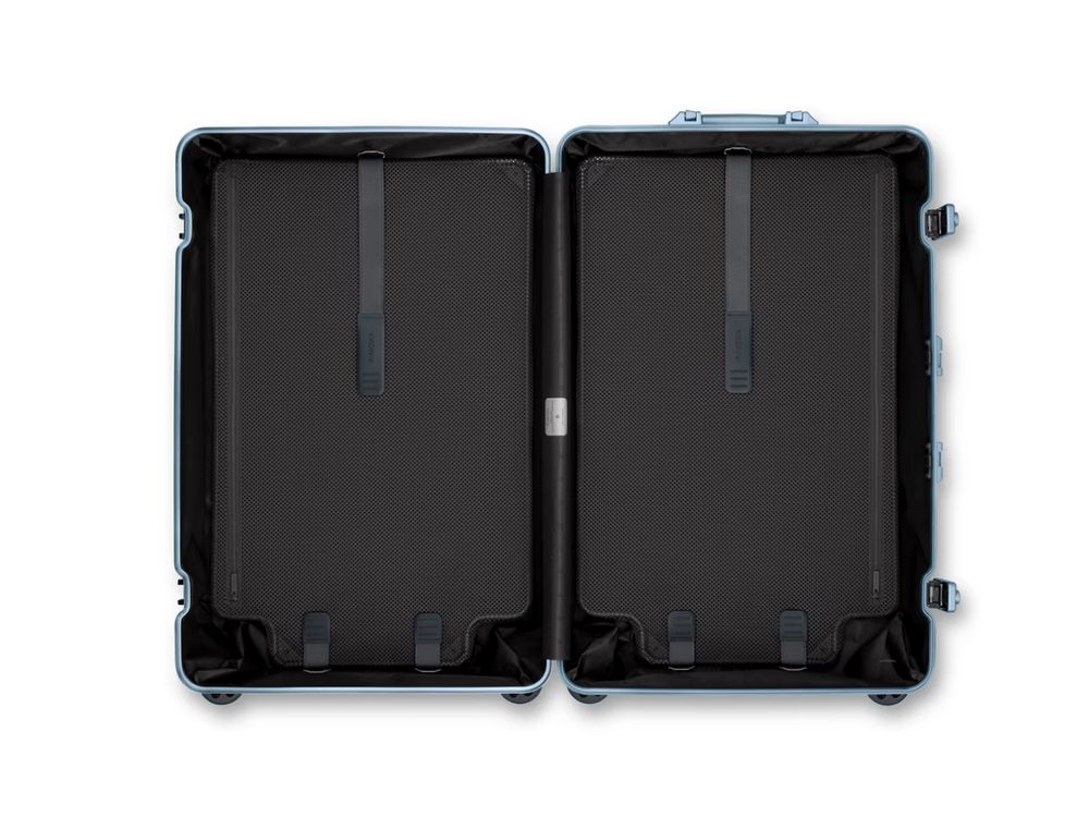 Rosé最愛行李箱品牌RIMOWA 「北極藍」夢幻限定色台灣也買得到了！尺寸、販售地點一次看！-13