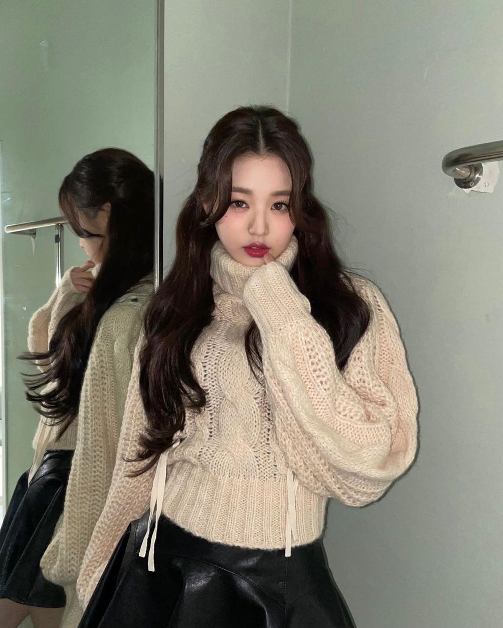 秋冬針織毛衣穿搭6招顯瘦必殺技！「這招」讓小腹、肉肉一秒消失，天氣變冷快學起來！-11