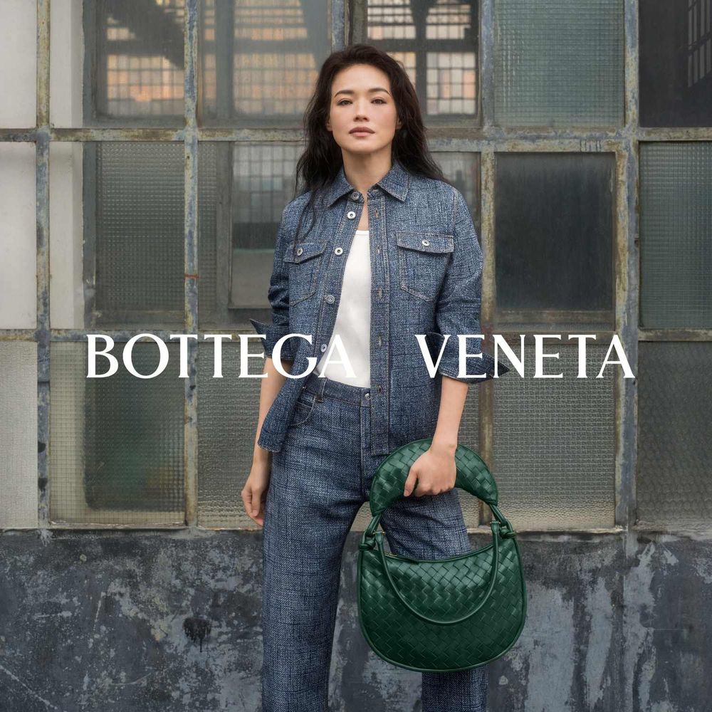 舒淇女神再收一代言！拿下Bottega Veneta全球品牌大使，人生必買編織包就是它！-2