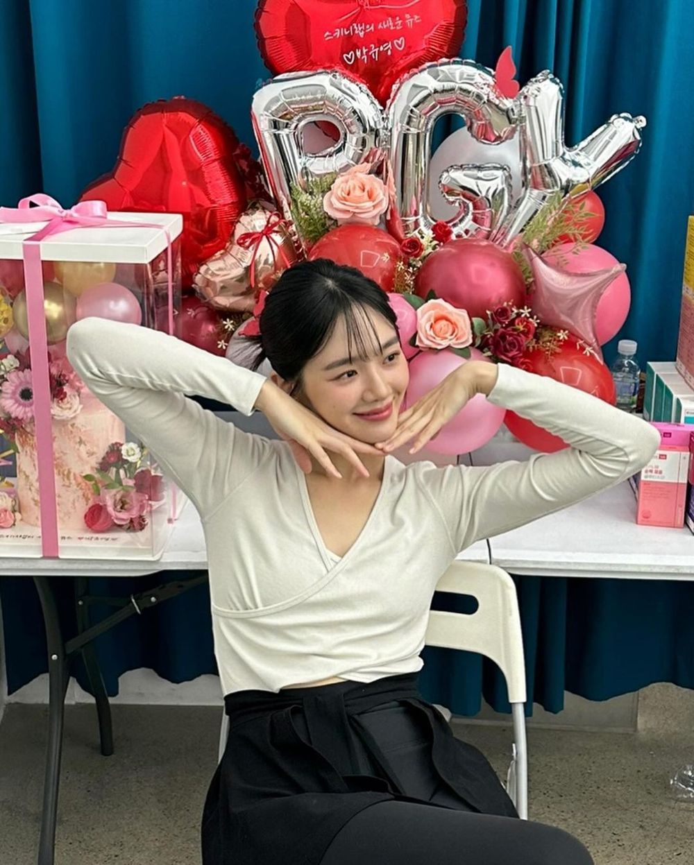 不用減肥！終極「藏肉」顯瘦穿搭5大方法！「這招」把粗腿、胖手臂一口氣變不見！-6