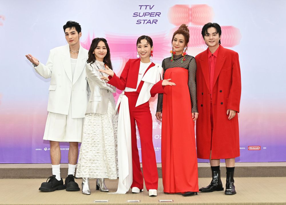 2024超級巨星紅白藝能大賞超強卡司曝光！韓女團LE SSERAFIM首次來台全網嗨爆！-3