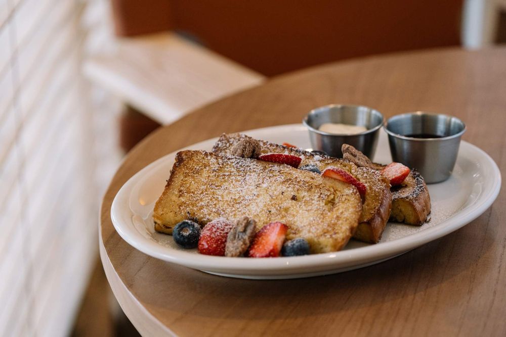 2024中山站必訪咖啡廳！Sweet & Sour Life 四層樓獨棟落地窗超美，草莓戚風蛋糕必點！-17