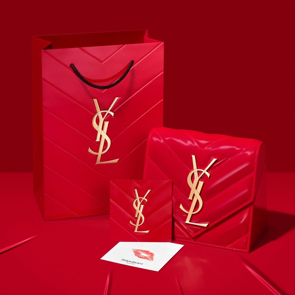 2024情人節禮物推薦！YSL奢華緞面唇膏換上訂製漆皮紅、菱形皮革愛心禮盒，每一個都美在女孩審美點上，收到絕對心花怒放！-3