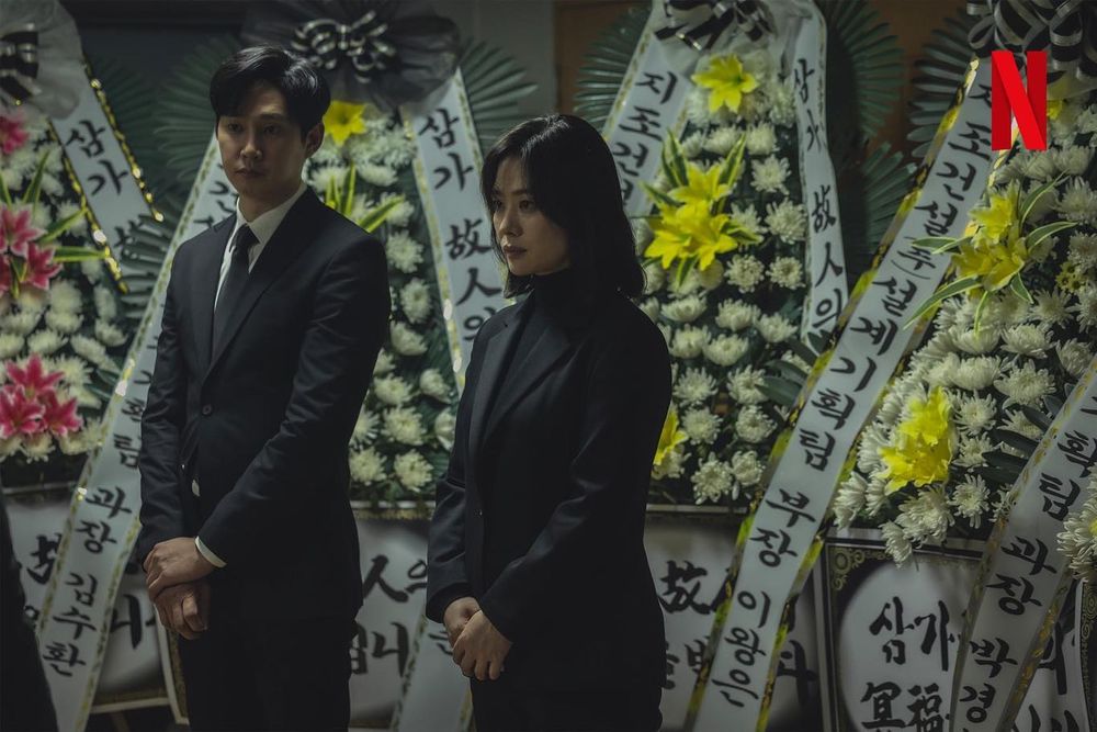 Netflix迷你驚悚韓劇《遺贈的秘密》7大看點&角色介紹！《屍速列車》編導延尚昊最新作品，驚悚劇情反轉再反轉！-21