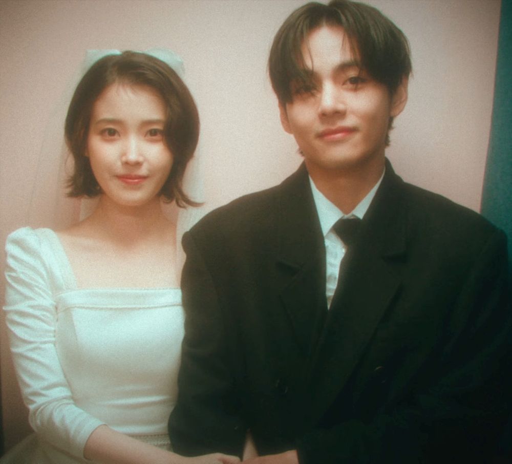 韓國「音源女王」IU新歌〈Love Wins All〉完整版MV公開！同框防彈V金泰亨拍婚紗照，歌詞寓意看哭所有人！-5