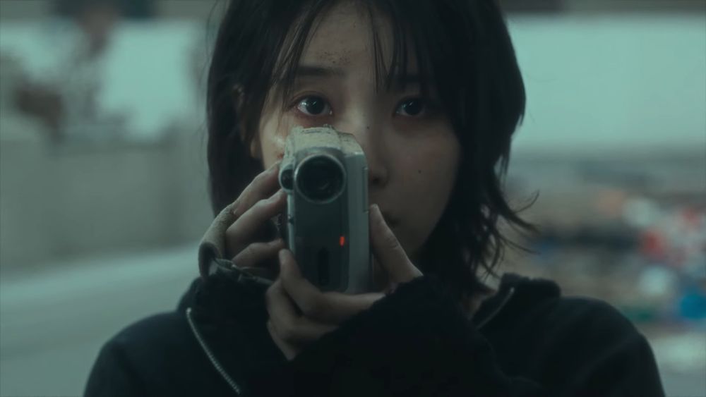 IU新歌〈Love Wins All〉正式發行！防彈V擔綱男主角，媲美電影等級規格，MV隱藏彩蛋含意全網看哭！-9