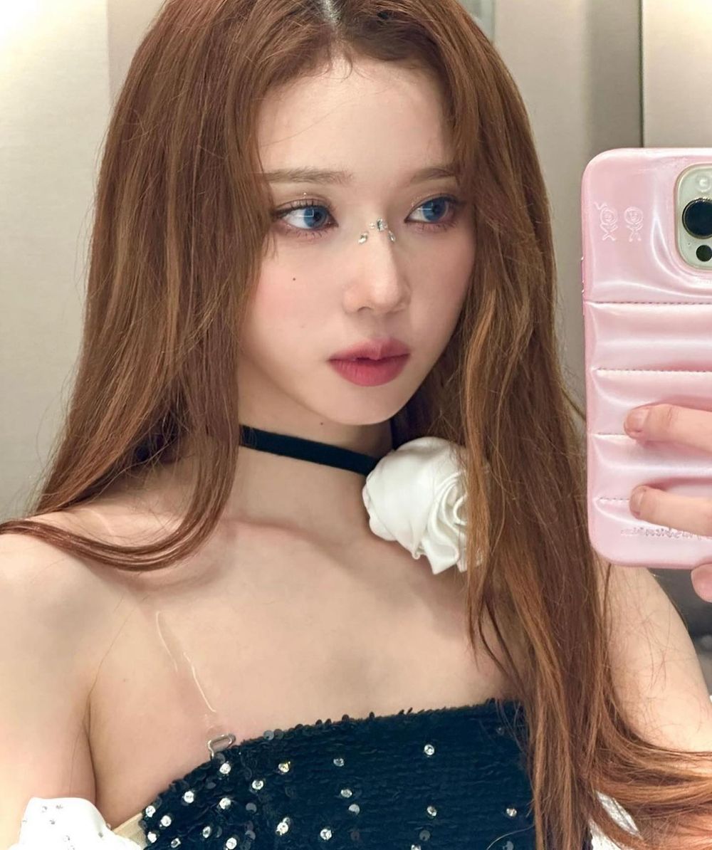 Lisa、TWICE娜璉、aespa Winter最愛「空氣手機殼」台灣也買得到！草莓牛奶色可愛瘋掉！-4