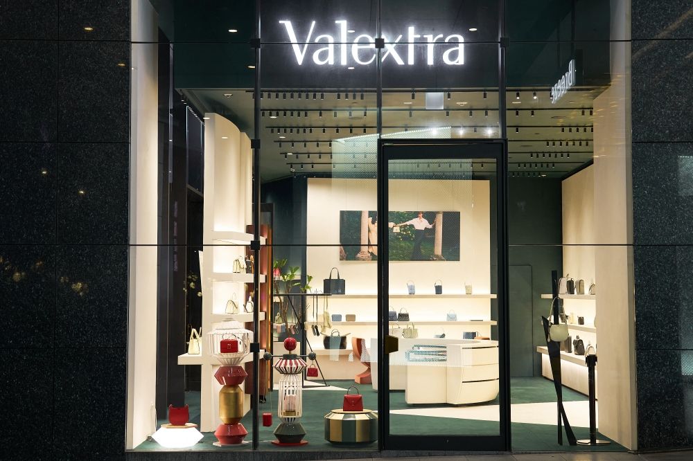 趙露思愛牌！Valextra必買開運紅包包推薦！Iside手提包、盒子包...揹著好運整年！-1
