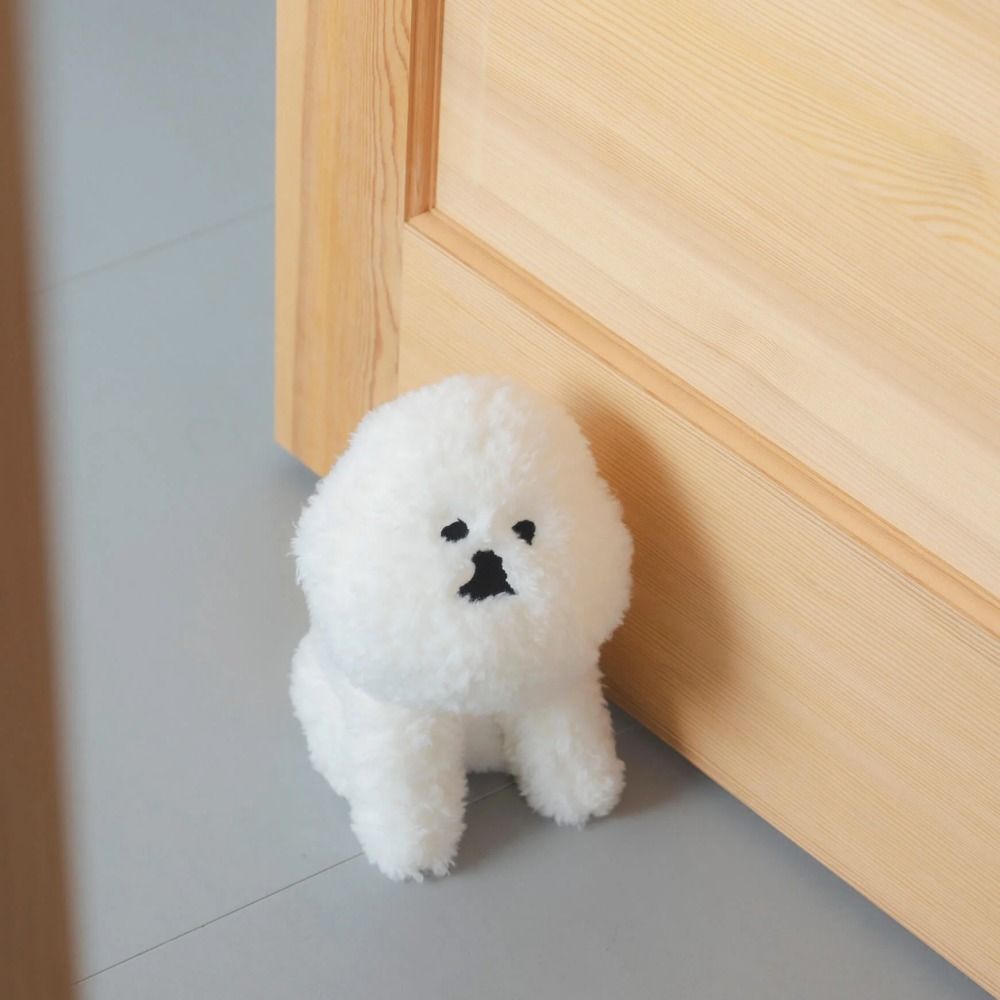 心臟爆擊！日本雜貨品牌推「比熊門擋、比熊抱枕」白胖造型+無辜表情可愛炸！-2