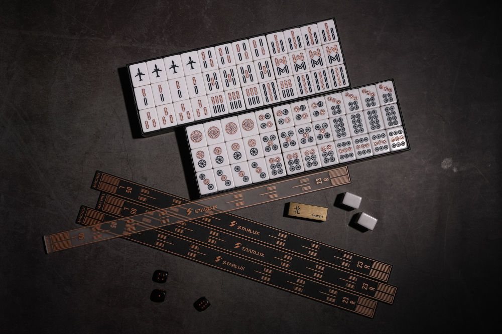 2024過年必備！星宇航空主題麻將組「跑道牌尺、飛機一條」精緻到捨不得打！-2