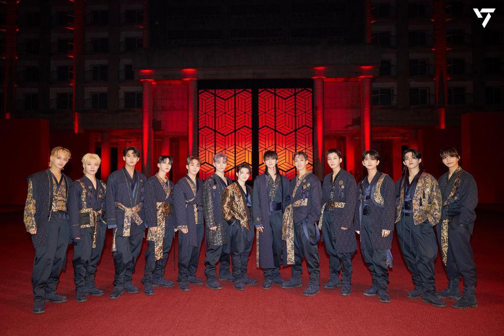 網評8組「穿韓服最帥」韓國男團偶像！Stray Kids、TXT霸氣外露，這團獲「韓服推廣大使」封號！-7