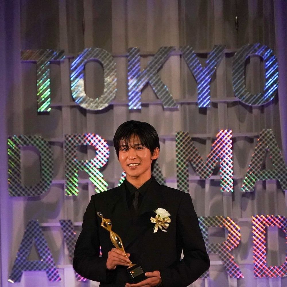 帥度不輸許光漢！《Silent》目黑蓮成為FENDI首位日本男性品牌大使，185公分深V身材超好！-3