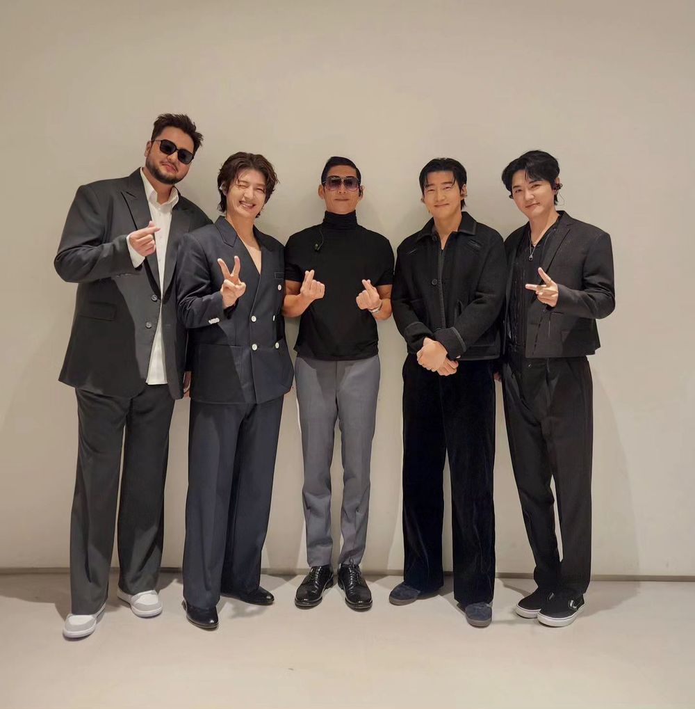 歷代獲得最多「打歌一位」韓團歌手TOP10！TWICE超越BLACKPINK，冠軍橫掃快200個第一！-5