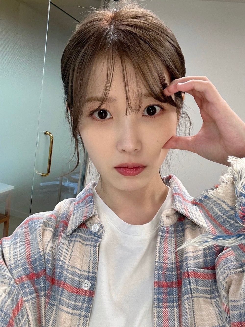 歷代獲得最多「打歌一位」韓團歌手TOP10！TWICE超越BLACKPINK，冠軍橫掃快200個第一！-10