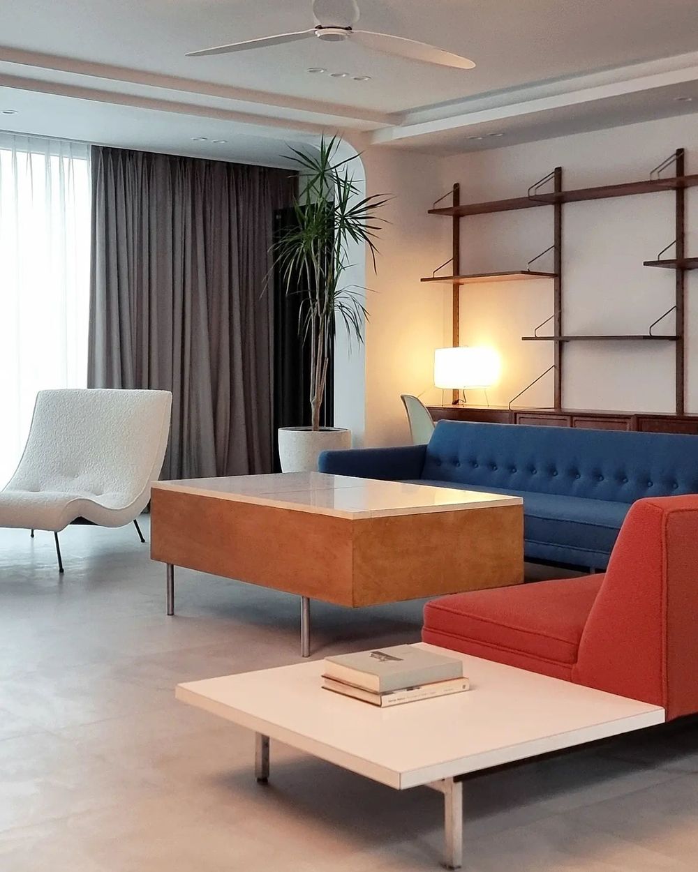 NewJeans宿舍裝潢真面目曝光！團員親自挑沙發家具布置，比樣品屋還美！-2