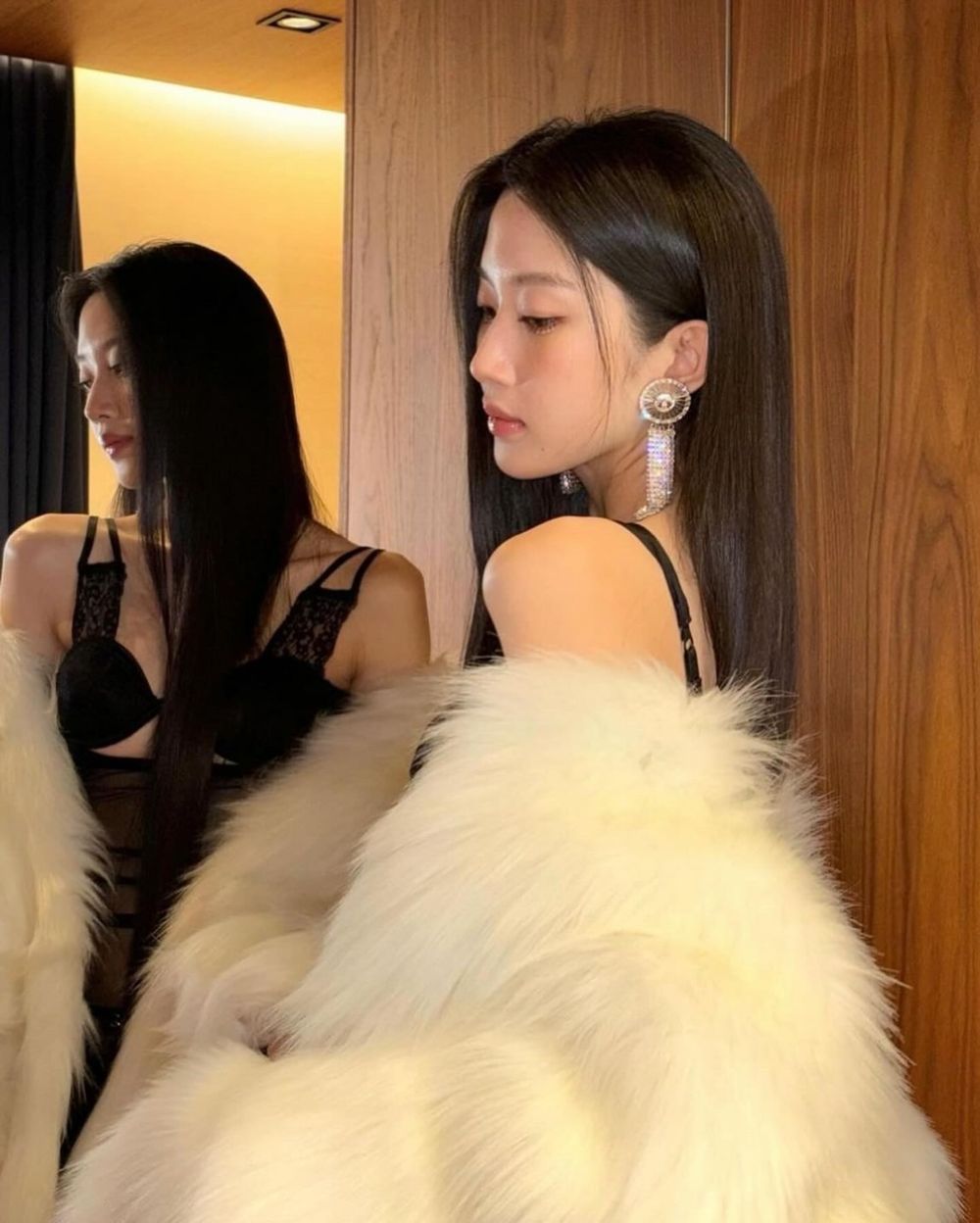 文佳煐女神降臨！Dolce&Gabbana時裝周「薄紗透膚美胸」有料身材米蘭引暴動！-19