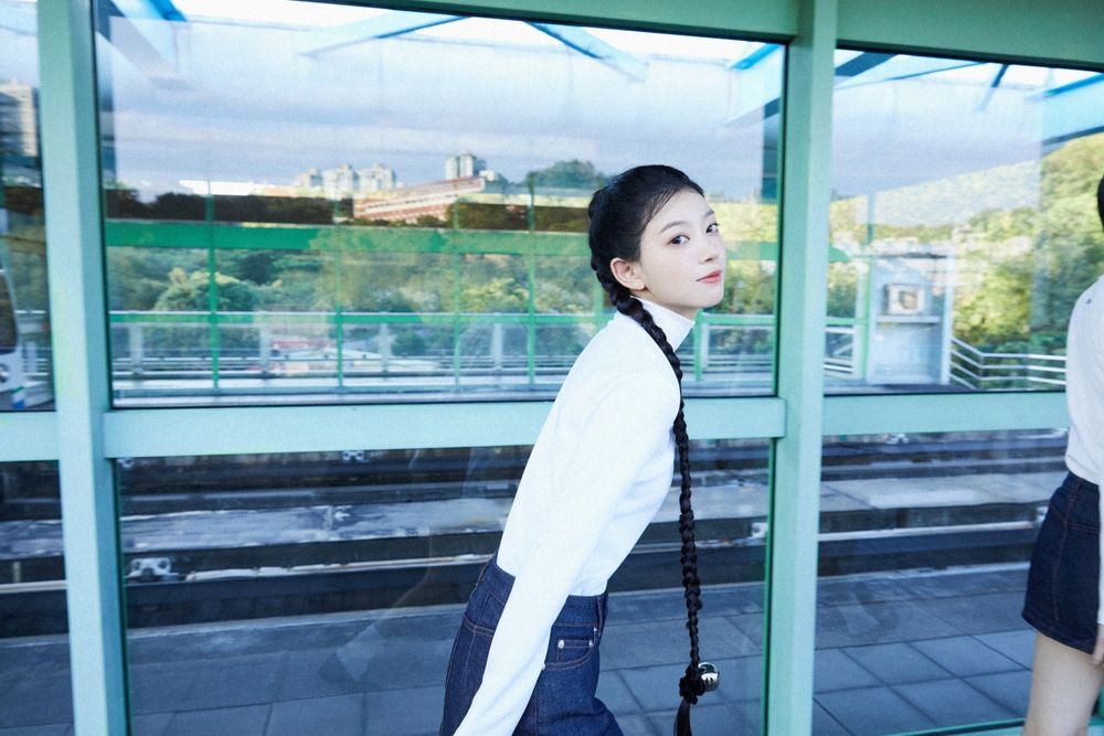 HYBE新女團「ILLIT」正式出道！超台概念照引熱議，5位成員詳細介紹一次看-10