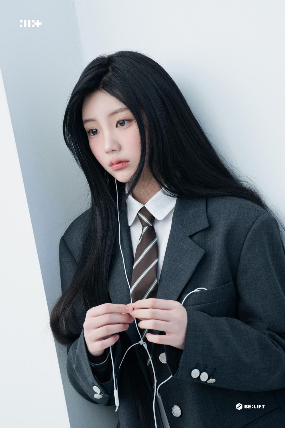 HYBE新女團「ILLIT」正式出道！超台概念照引熱議，5位成員詳細介紹一次看-12