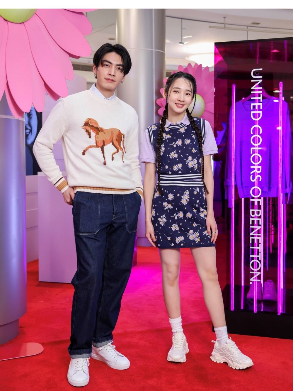 台北101班尼頓奇幻花園太美！小花背心、牛仔褲...春天新衣服這邊買 ！-1