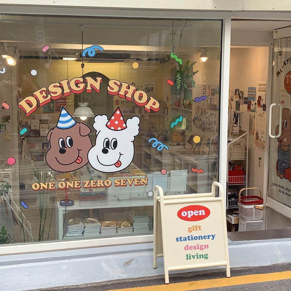 2024韓國旅遊必買5大文創品牌推薦！Dinotaeng矮袋鼠、笑臉狗狗⋯連韓妞都超愛！-5