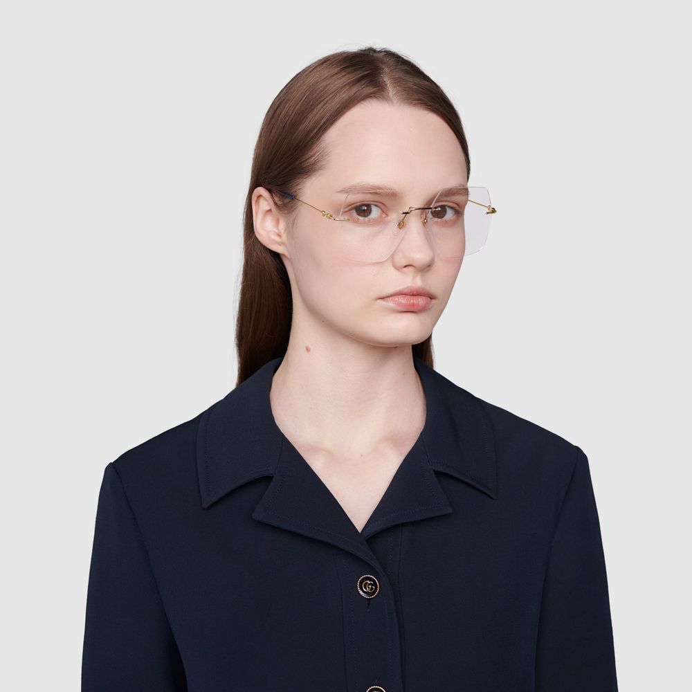 無框眼鏡回來了？！Jisoo、宮脇咲良戴起來變「嬰兒巴掌臉」的秘密曝光！-14