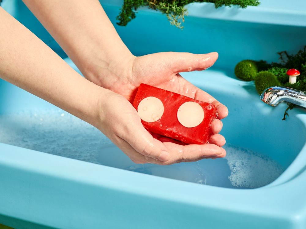 2024復活節限定！LUSH柑橘香氣兔子汽泡彈、七色蘿蔔泡泡浴芭...，竟然還有粉紅果汁兔子面膜！-21