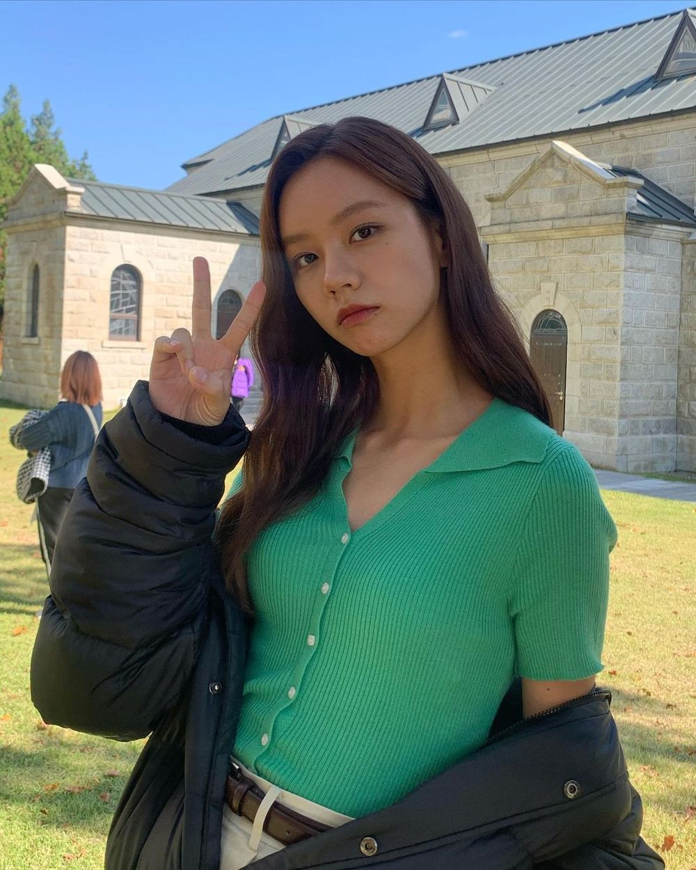 邊佑錫也是她摯友？！8點認識話題女神「惠利」人緣超好、精品搶合作⋯看完會愛上她！-14