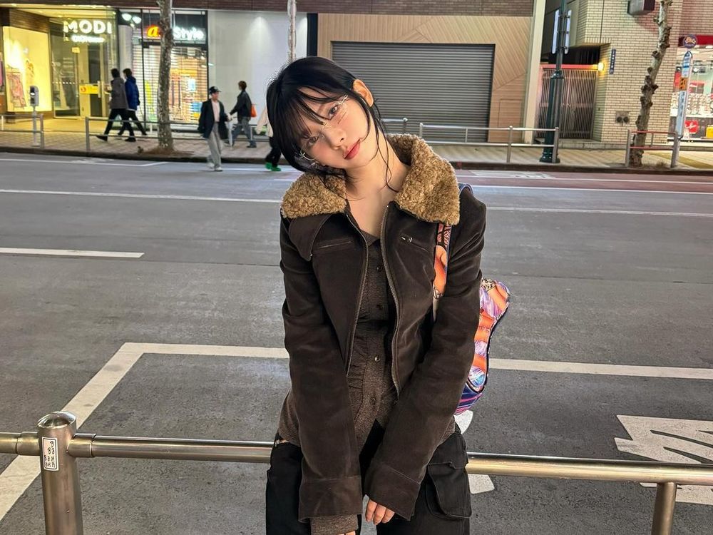 8位「最適合戴眼鏡」女偶像代表！張員瑛「書呆子眼鏡」超小臉，Karina無框眼鏡一定要有！-11