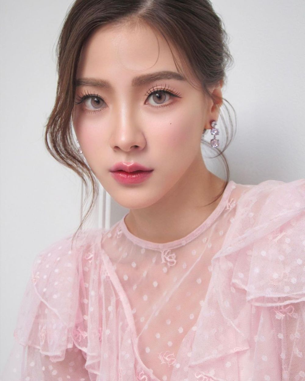 LOEWE新全球品牌大使是她！泰版《我的ID是江南美人》Baifern平采娜美到癱瘓網路？！-2