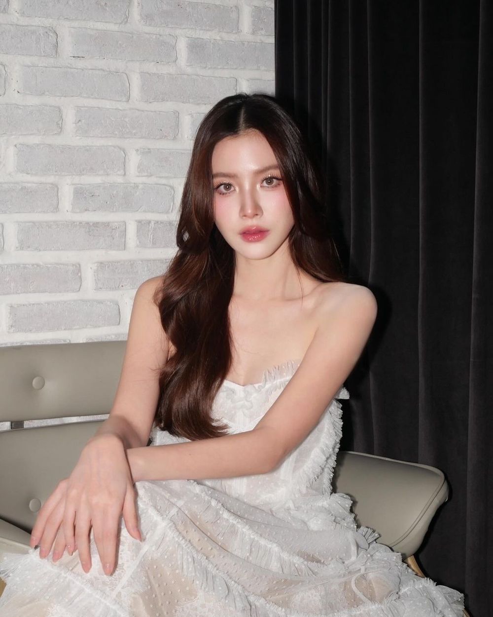 LOEWE新全球品牌大使是她！泰版《我的ID是江南美人》Baifern平采娜美到癱瘓網路？！-8