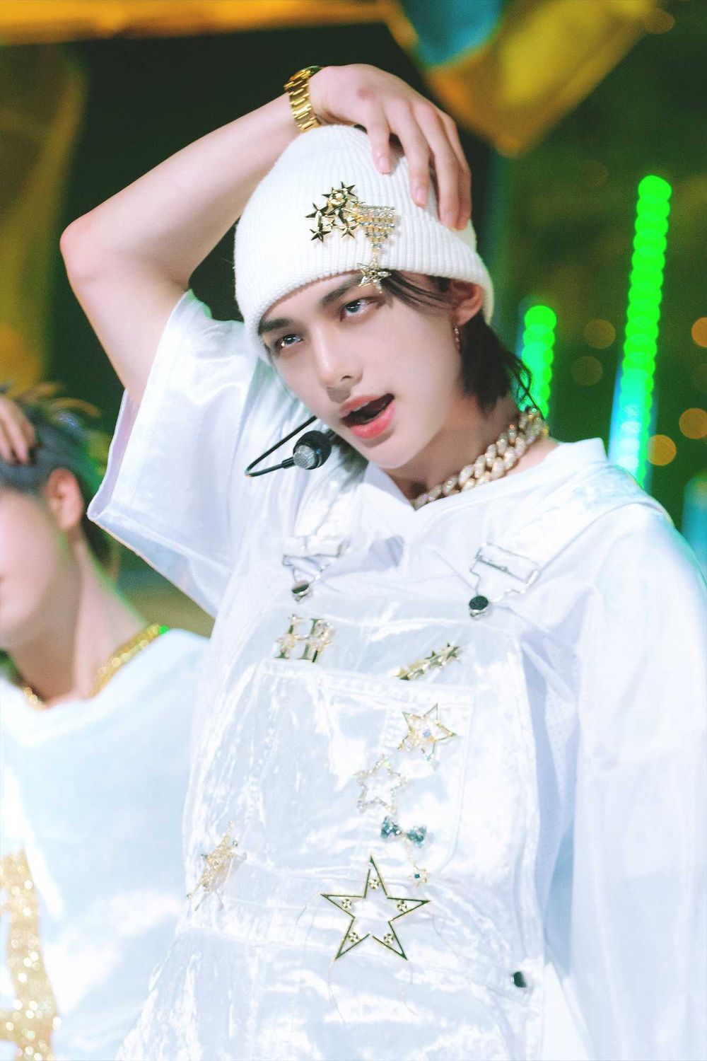 韓網熱議7位超吸睛「表情匠人」KPOP韓國偶像！鉉辰、張員瑛魅力爆棚，BTS防彈的他被封為表情演技教科書！-4