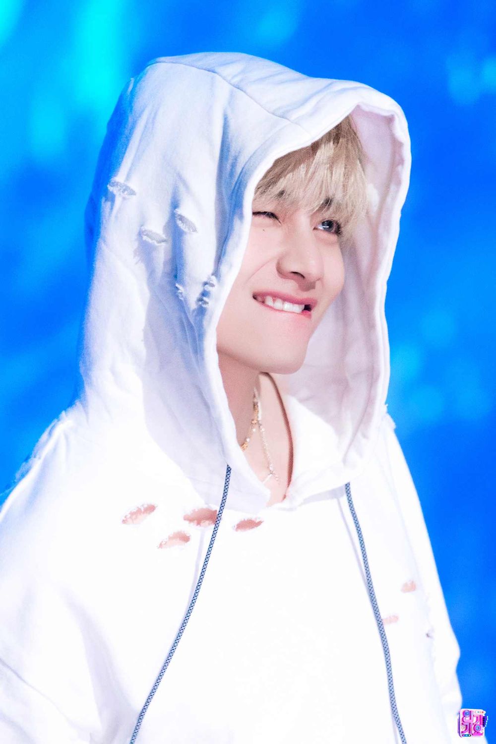 韓網熱議7位超吸睛「表情匠人」KPOP韓國偶像！鉉辰、張員瑛魅力爆棚，BTS防彈的他被封為表情演技教科書！-12