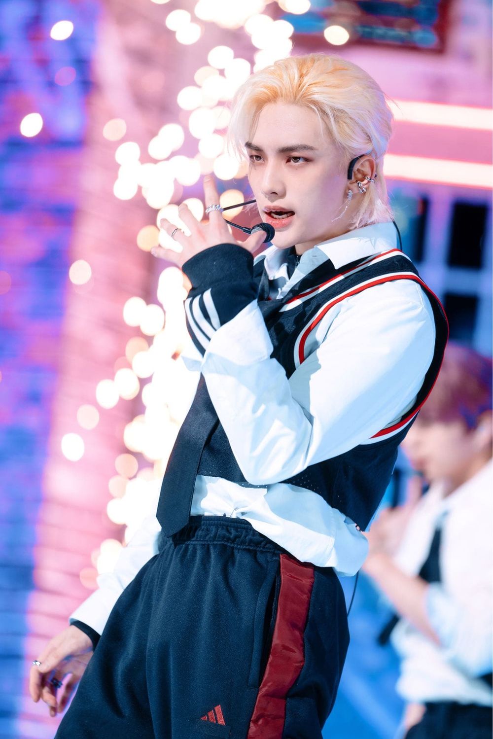 韓網熱議7位超吸睛「表情匠人」KPOP韓國偶像！鉉辰、張員瑛魅力爆棚，BTS防彈的他被封為表情演技教科書！-5