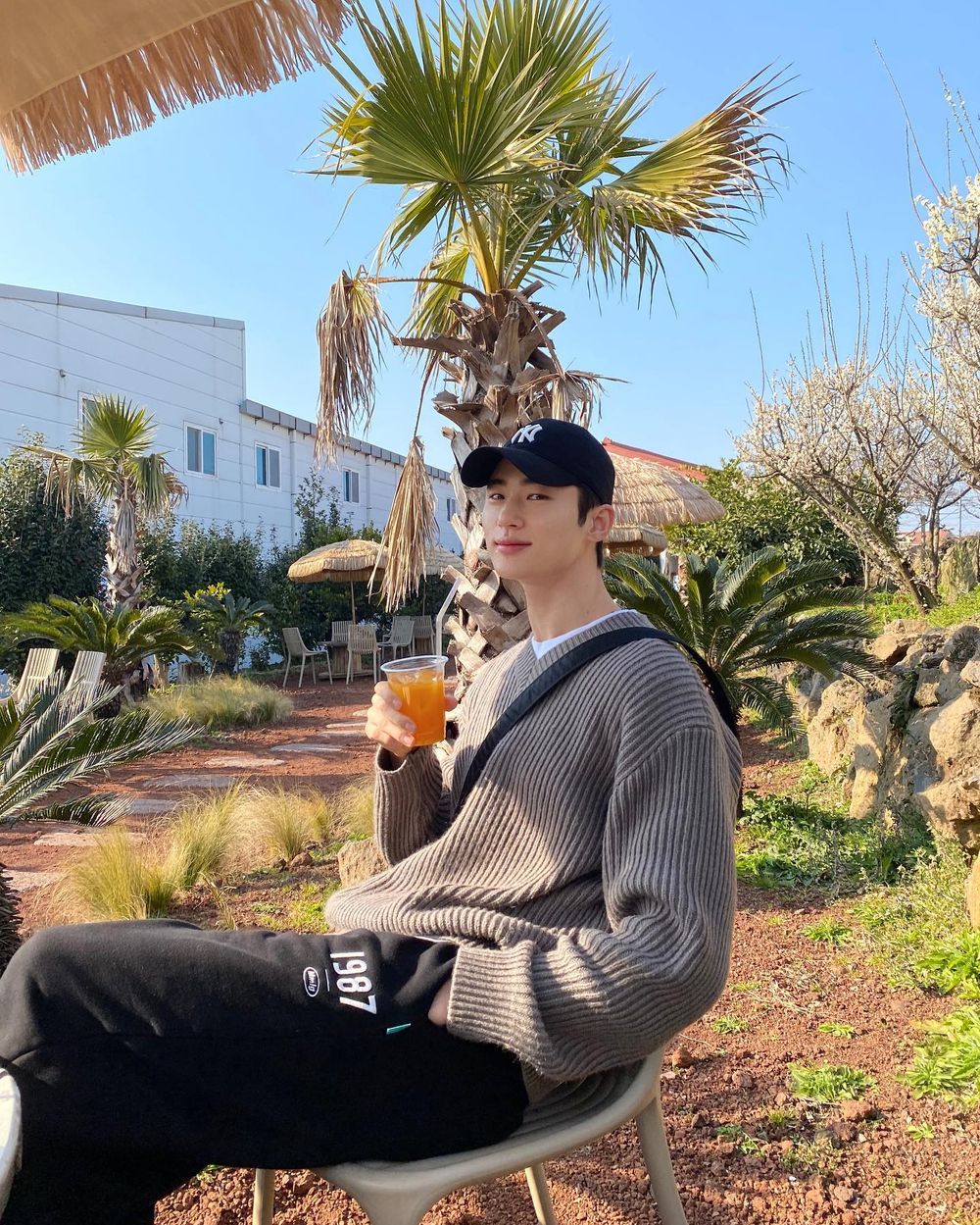 邊佑錫、Rosé、DK...韓星都超愛戴棒球帽！New Era最新10大明星款公開！-16