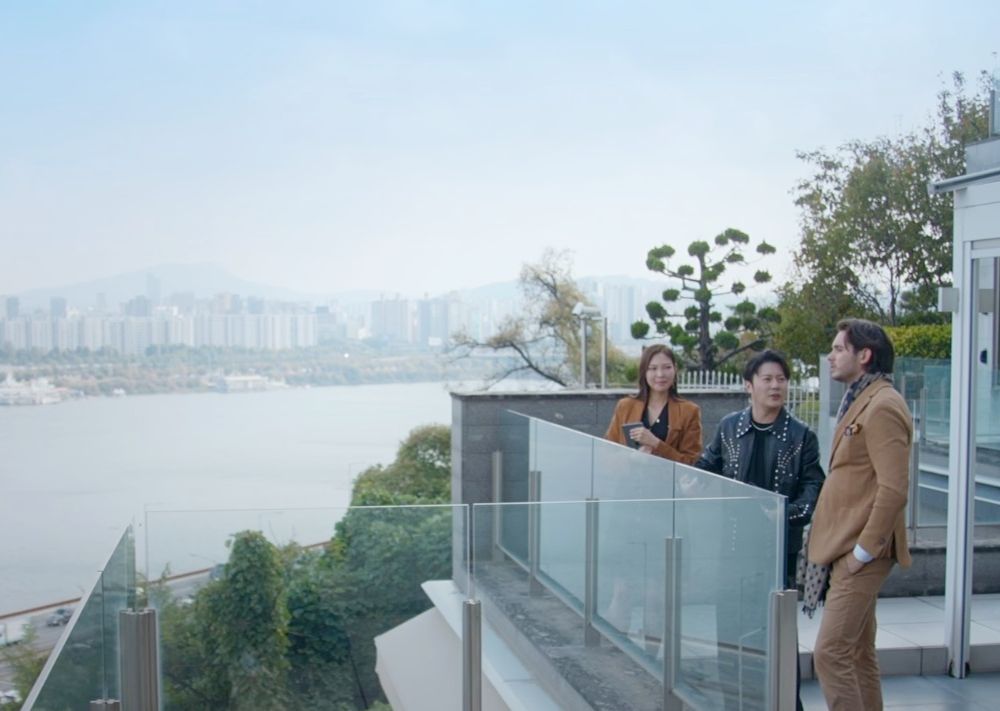 Netflix《駐韓超富族》開箱Jennie同款上億豪宅！裝潢宛若美術館、還能眺望漢江真的太浪漫！-7