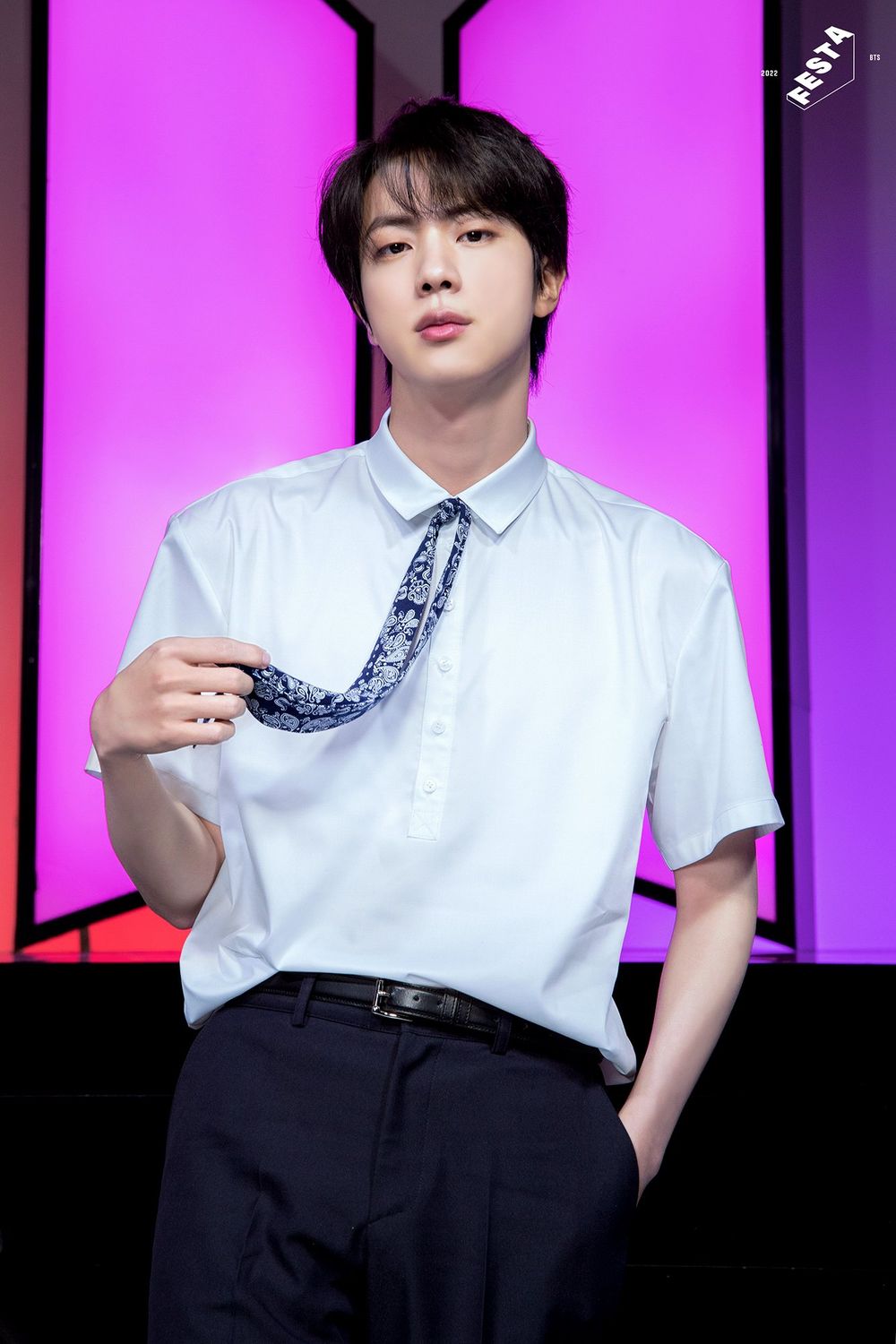 韓網熱議7位有「演員相」的韓國男偶像！圓佑新歌動作戲超帥氣，秀彬、在玹初戀感超強，網友公認最適合演「渣男」是他！-2