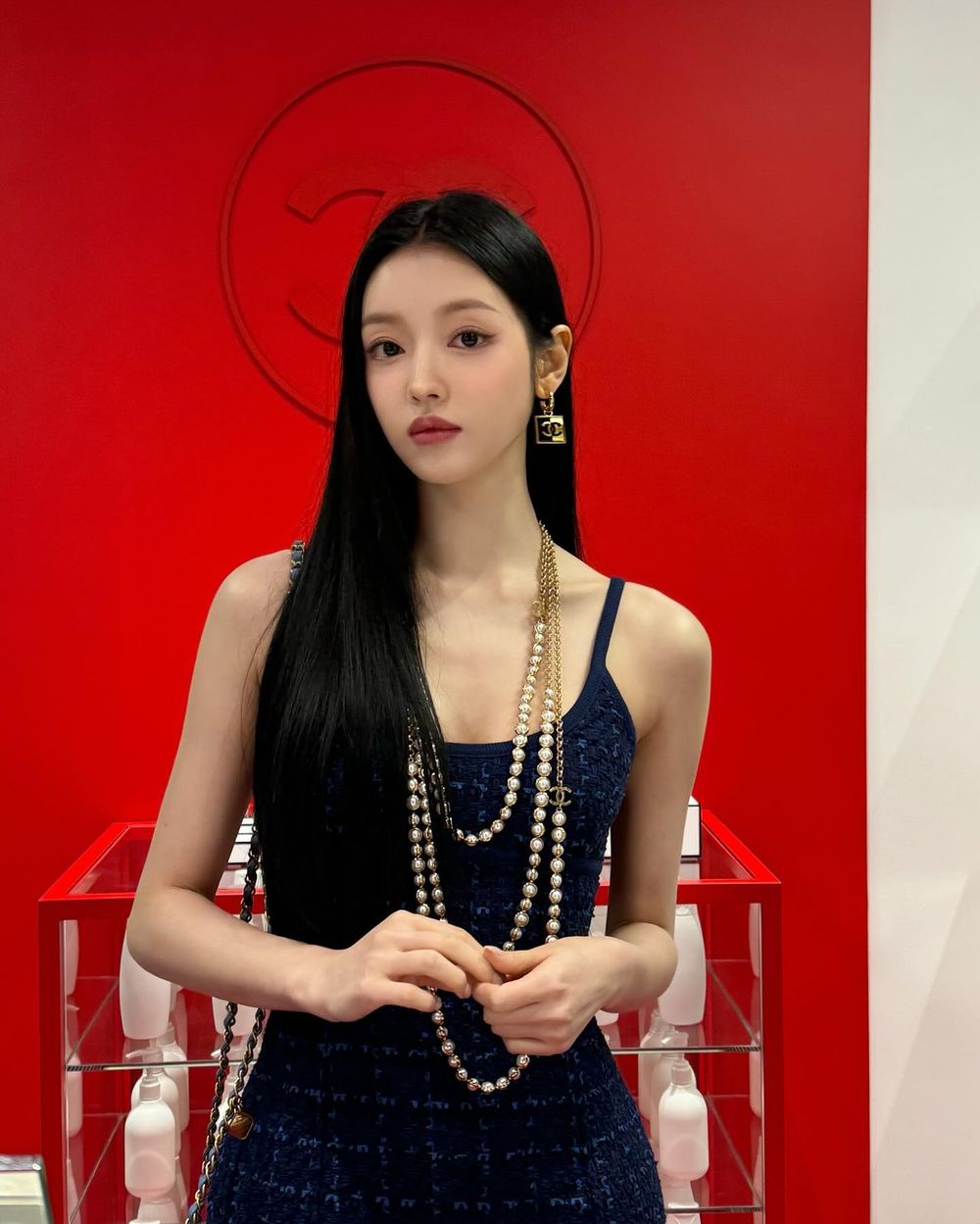 韓網熱議7位「小臉」出名的韓國女偶像！Karina、張員瑛比例太不科學，這位沒人敢站她旁邊！-5