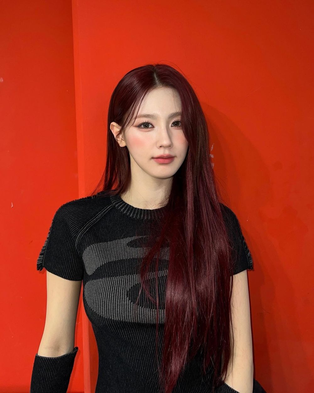 韓網熱議7位「小臉」出名的韓國女偶像！Karina、張員瑛比例太不科學，這位沒人敢站她旁邊！-9