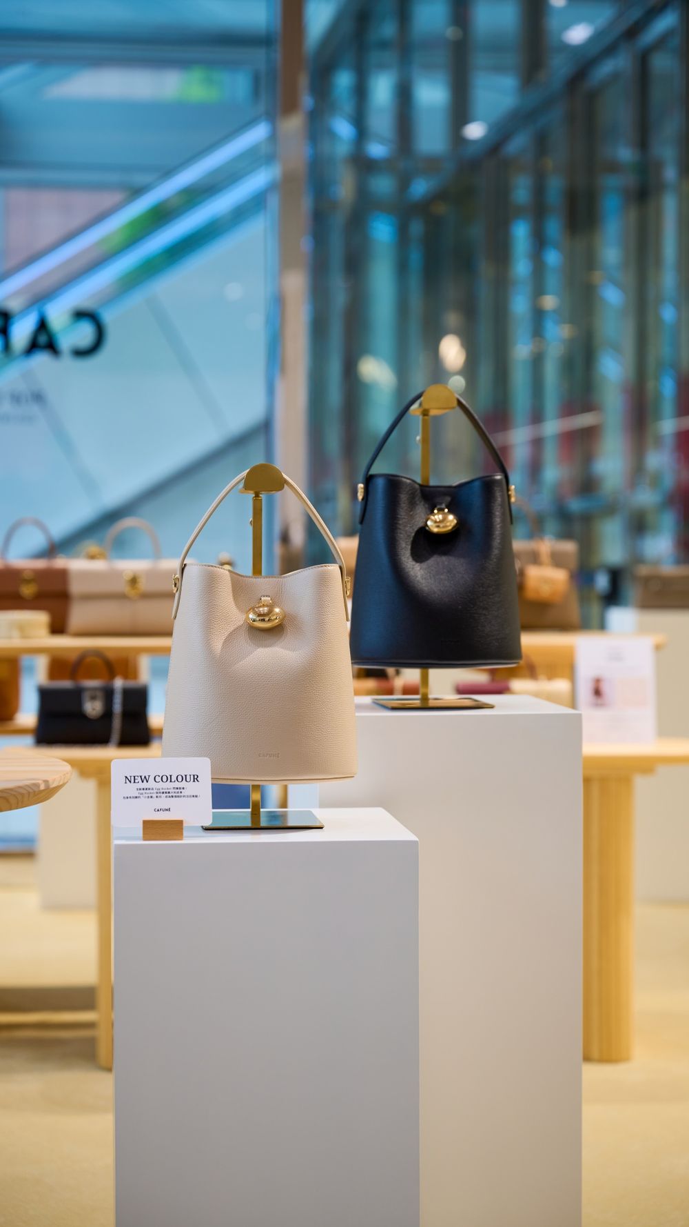 質感包包品牌Cafuné來台灣了！「經典手提包」直接試揹結帳帶走好幸福！-3