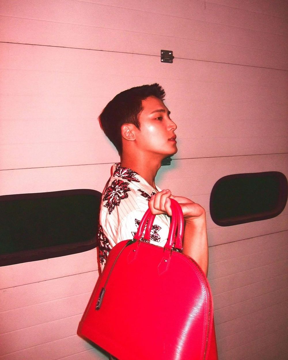 克拉之光！SEVENTEEN珉奎「23億金總」時尚資源狂炸！DIOR、LV精品瘋搶！-15