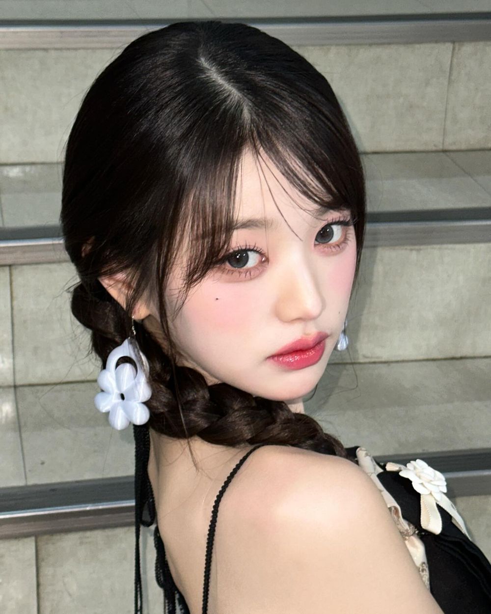 MBTI人格特質解析！BamBam、王嘉爾LV大秀親密同框，典型「ESTJ」人格、對朋友太好了！-17