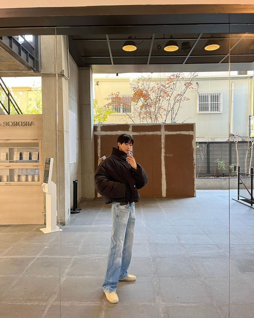 《背著善宰跑》邊佑錫同款手機殼找到了！邊邊根本隱藏版CASETiFY大戶！-2