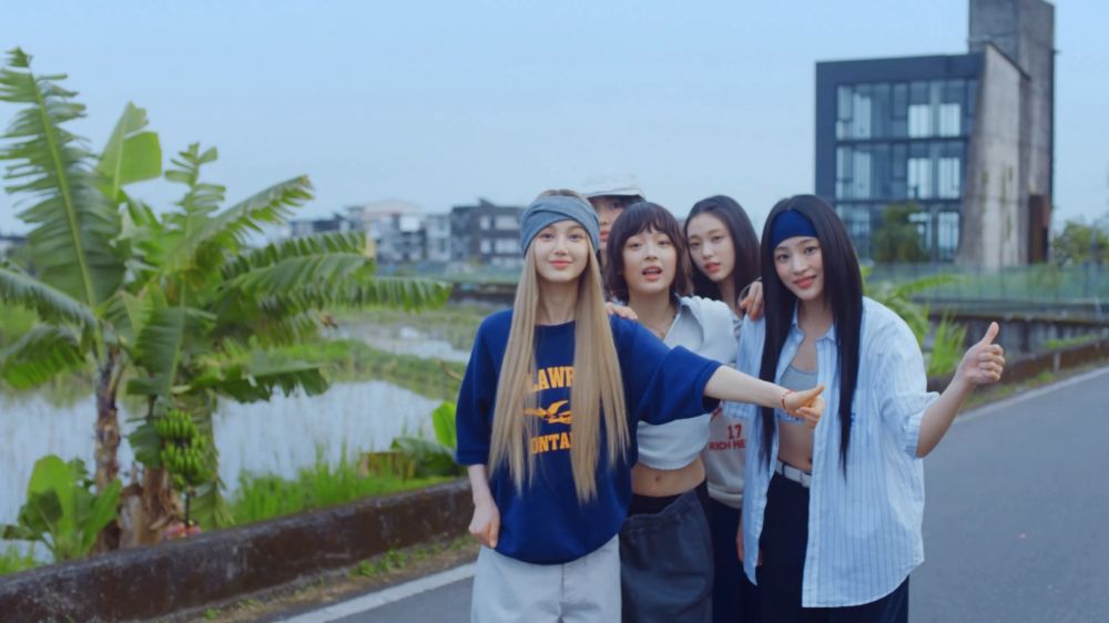 閔熙珍太會！NewJeans〈How Sweet〉新曲！MV在台灣拍「柑仔店」滿滿台味！-7