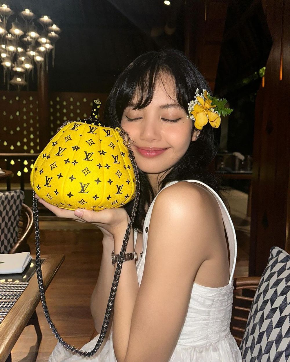 Karina贏過張員瑛？！5位IG追蹤數最快破1600萬的女偶像、精品排隊搶進駐！-14