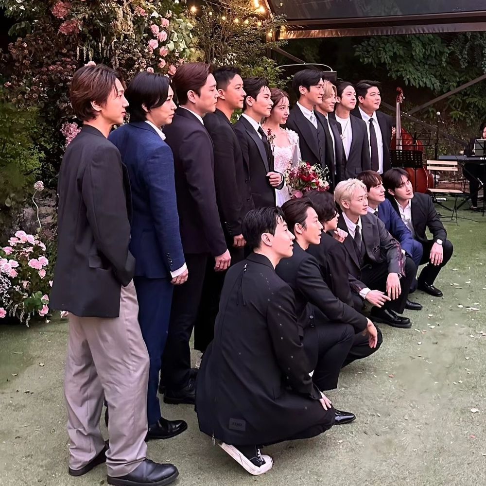 終於等到SUPER JUNIOR超級完整體！13+2全體成員出席厲旭婚禮，粉絲淚崩太感動！-5