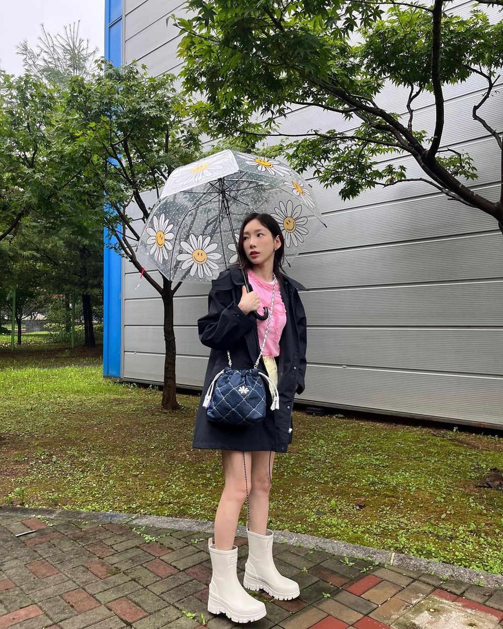 員瑛、NewJeans韓星同款「仙女芭蕾舞鞋」找到了！Rockfish這裡買得到！-5