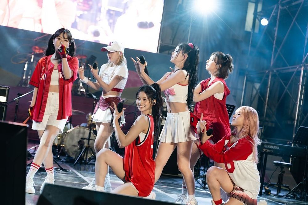 韓國大學校慶「女團演出費」一場5000萬？！NewJeans、aespa超辣舞台造型值得了！-16