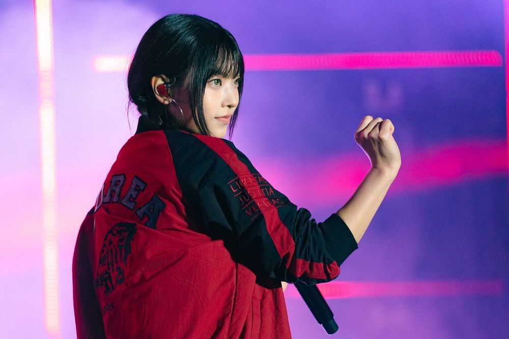 韓國大學校慶「女團演出費」一場5000萬？！NewJeans、aespa超辣舞台造型值得了！-11