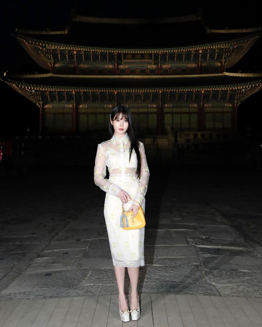不到165公分嬌小韓劇女神盤點！《背著善宰跑》小率比例也太好、IU根本胸以下都是腿！-22